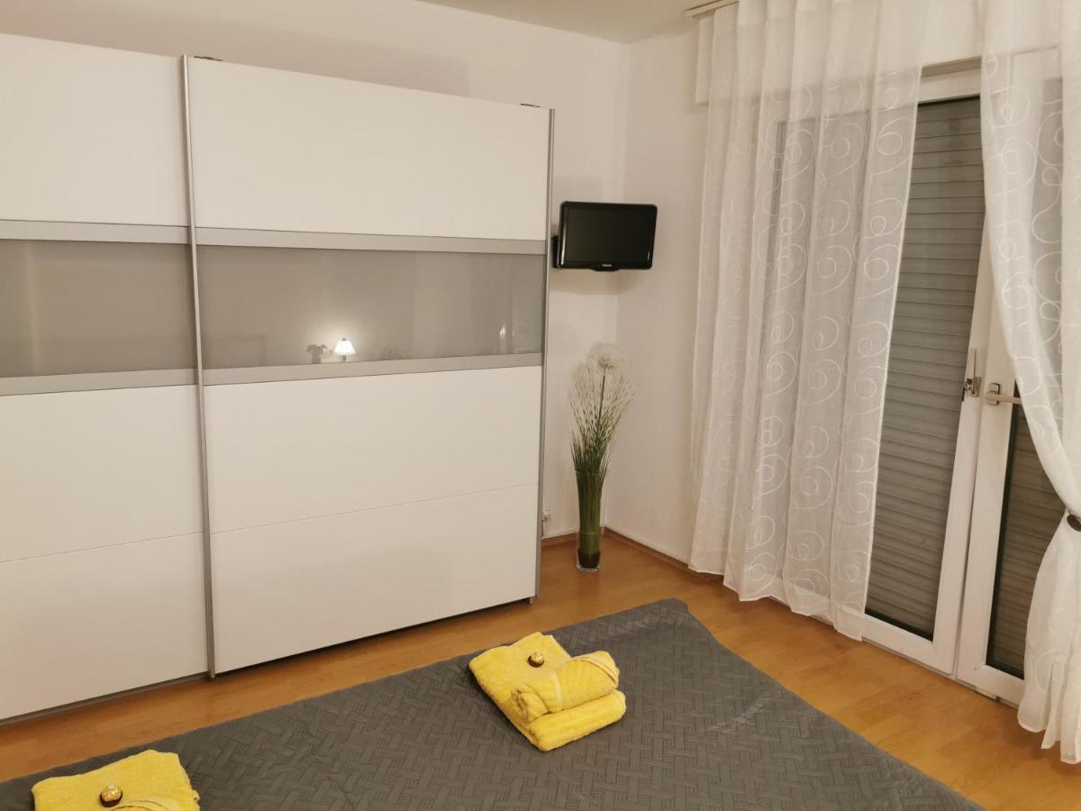 Schoene 3-Zimmer Erdgeschosswohnung Am Bergpark,Unesco,Therme,Train, Wilhelmshoeher Allee 329 Kassel Kültér fotó